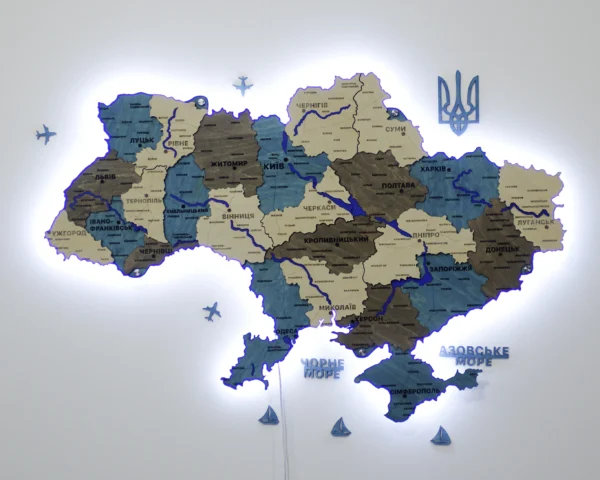 Деревʼяна карта України з фарбованими річками та підсвіткою по контуру колір Nord