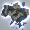 Деревʼяна карта України з фарбованими річками та підсвіткою по контуру колір Nord