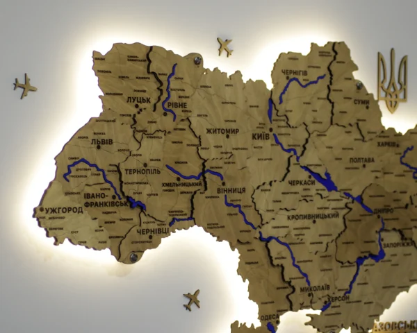 karta-ukrainy-z-richkamy-ta-pidsvitkoiu-oak-05.webp Карта України 3D з мальованими річками та підсвіткою по контуру колір Oak