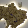 karta-ukrainy-z-richkamy-ta-pidsvitkoiu-oak-08.webp Карта України 3D з мальованими річками та підсвіткою по контуру колір Oak