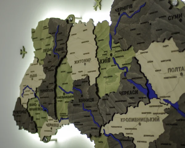 Деревʼяна 3D карта України з мальованими річками та підсвіткою по контуру колір Olive