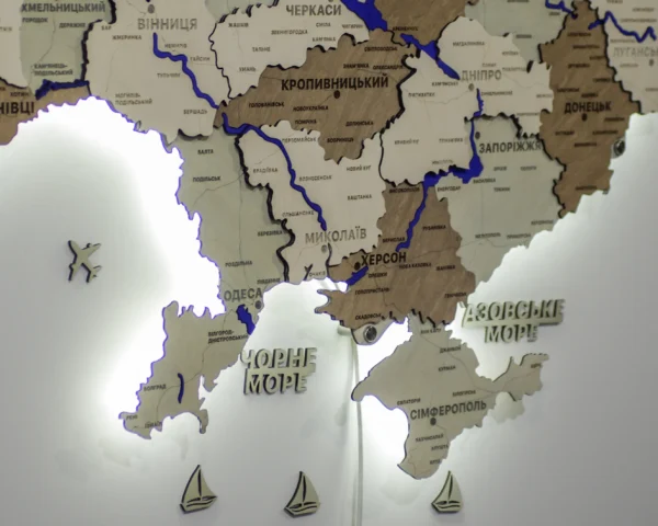 Карта України із дерева з мальованими річками та підсвіткою по контуру колір Soft