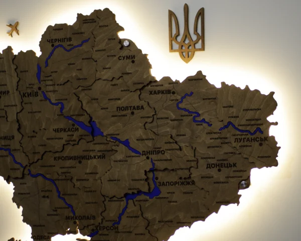 Карта України із дерева 3D з фарбованими річками та підсвіткою по контуру колір Wood