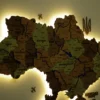 Карта України з мальованими річками та підсвіткою по контуру колір Forest