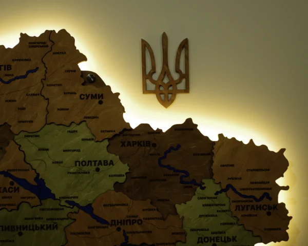 Карта України з мальованими річками та підсвіткою по контуру колір Forest